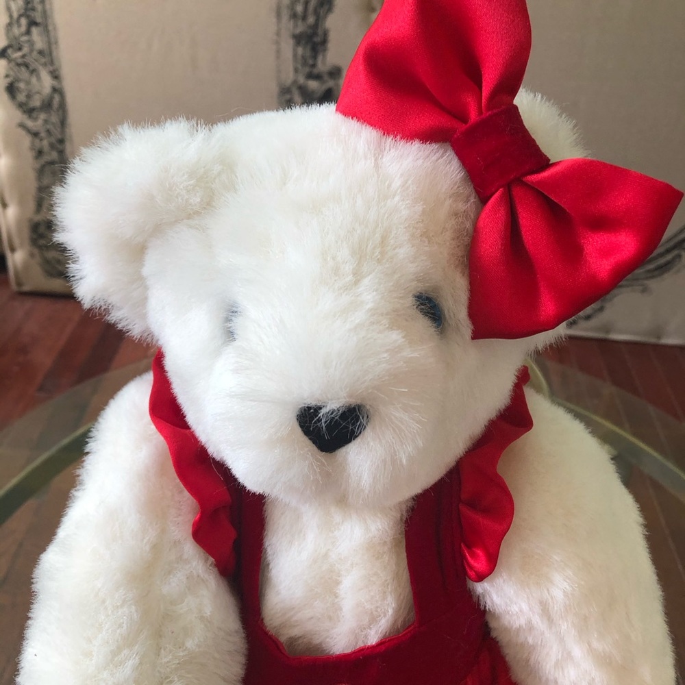 Vermont Teddy Bear Sweetheart Bear with  VTB bow!